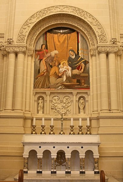 Malta_2770_Gozo_Gharb_Basilica of the National Shrine of the Bles_msed Virgin of Ta' Pinu_Church of Miracles_m