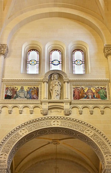 Malta_2778_Gozo_Gharb_Basilica of the National Shrine of the Bles_msed Virgin of Ta' Pinu_Church of Miracles_m