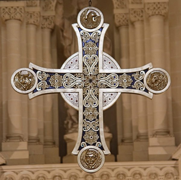 Malta_2780_Gozo_Gharb_Basilica of the National Shrine of the Bles_msed Virgin of Ta' Pinu_Church of Miracles_m