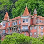 Casa dos Penedos , the place to go for a large function, especially a wedding